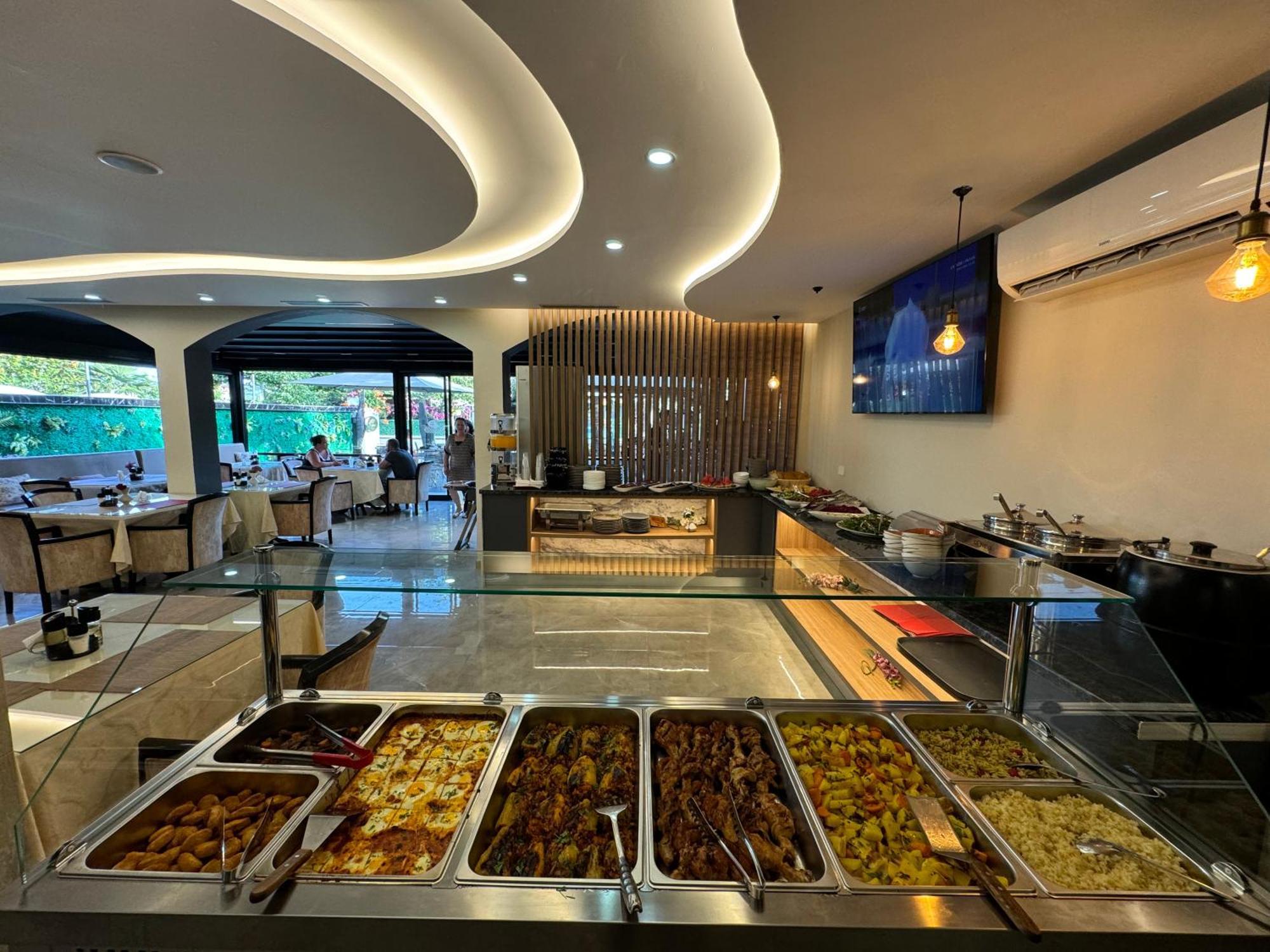 Hotel Qetesia-Te Indriti Velipoje Luaran gambar